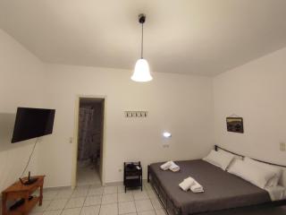 Perissa Art Villa - Kitchen & Washing Machine Included - Perissa - 3