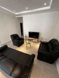 3-Bedroom Apartment - Grand Baie - 0