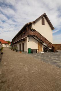 Casa Csiki Vendégház - - 6