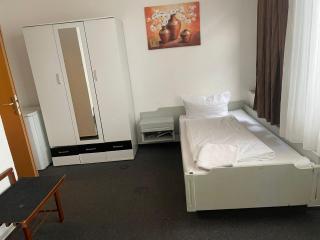 Hotel RI - Esslingen - 0