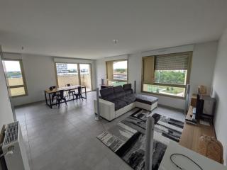 4-bedrooms apartment with terrace view, subway, stadium, 2 parkings - Toulouse - 2