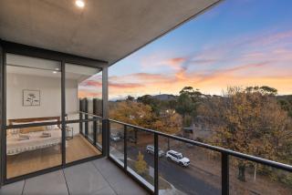 The Sullivan Cozy 2B Apt at Lyhnam - - 9