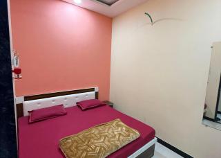 Near Mahakal Temple BUDGET HOTEL V R , UJJAIN, Fully Air conditioned Rooms with Wifi and Parking, Best Hotel IN Ujjain - Ujjain - 7