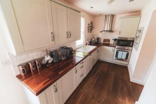 Serviced Lettings Amazing Central 2 Bed with Parking - Norwich - 3