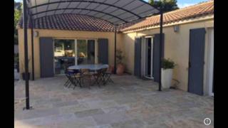 Provencal villa with pool and large terrace - Rognac - 3