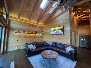 Lake Therapy at The ARK - Gameroom, Hot Tub, Private Dock - Williamstown - 4