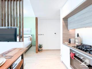 Balcony Bliss Cozy Studio with Marina Views - 7