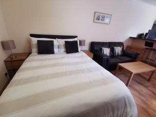 Bonhill bothy, sleeps 2, 27 kenneth St, Stornoway - Stornoway - 5