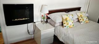 Kilburn High Road Studio apartments - London - 8