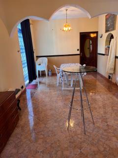 Maison Blanche Self Catering Apartment 1 - 1