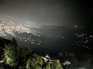 Rock view stay - Darjeeling - 1