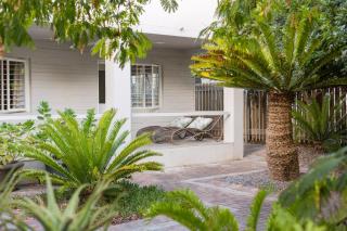 La Terre Blanche Stylish Stellenbosch Accommodation - Stellenbosch - 5