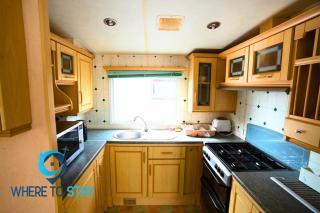 The Compact Comfort with Free Parking - Angus - 7