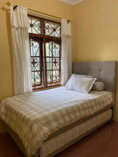 'Nanini Backyard' Home Stay - Berastagi - 7