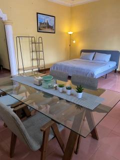 'Nanini Backyard' Home Stay - Berastagi - 9