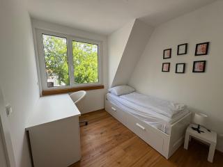 2 Schlafzimmer im Neubau in Grünruhelage und doch zentral - Größing - 1