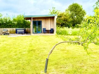 Paulton - Sleeps 2 - PetFriendly - HotTub - Garden - Bristol - 7