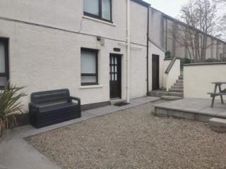 Top Bothy, town centre accommodation sleeps 2 - Stornoway - 2