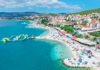 Villa Amaris - Apartments with sea view & heated swimming pool at Čiovo - 4