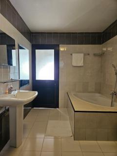 Chambre 3 de la villa Diademe - Antehiroka - 6