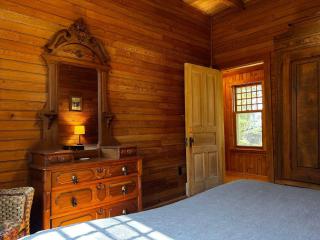 NEW Forest Lodge Serenity on Long Lake - Dogs Welcome - Traverse City - 1