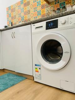 Cozy Studio with Pool,Great for Couples & Families, center Paphos - Paphos - 1