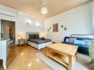 Bourgeois House - 16 personnes, Piscine, 6 chambres, 8 lits, 4 SDB, Centre-ville, CLIM - 3