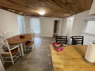 Pet-Friendly 2BR Ranch Wifi Parking Near RTP - Morrisville - 3