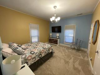 Pet-Friendly 2BR Ranch Wifi Parking Near RTP - Morrisville - 1