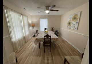 Charming 4BR Cape Cod Near Downtown Cary Parks - Cary - 1