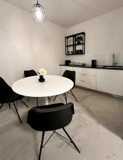 Modern Unit with Ocean View - Komarna - 1