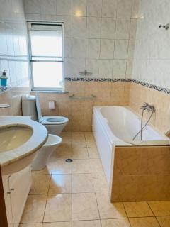 Central Apartment 2 br AC WIFI - Tirana - 5