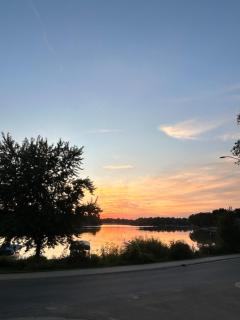 Luxury Lake Home With Dock - 7