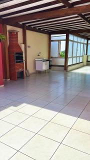 Refúgio Aconchegante na Enseada 3 Quartos, Piscina e Conforto a Poucos Passos do Mar - Guarujá - 1