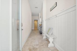 Beachfront Paradise - direct access to the Gulf - 8