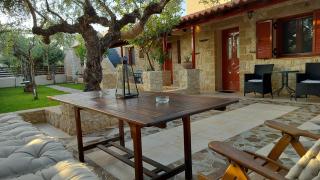 GeorgesHousesMani - 2