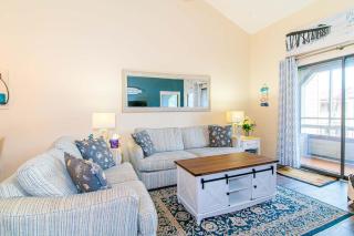 Shore Dr Lake View Retreat w Pools and Pickleball - Myrtle Beach - 4