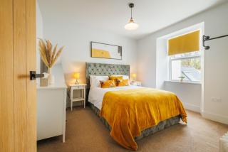 A stunning 3 bed Apartment - Fishguard - 7