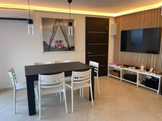 The Red Cloud King Suite Ocean View 2 - Anse des Cayes - 5