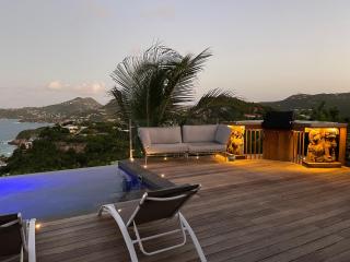 The Red Cloud King Suite Ocean View 2 - Anse des Cayes - 4