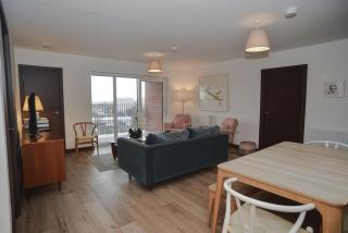 Seaview City Lodge , 2- bedroom flat with Parking - 2