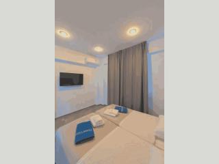 Summer Getaway with Comfort - 9