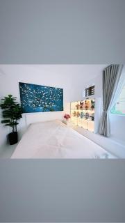 Le Luxe 102 by Ara li - Manila - 7