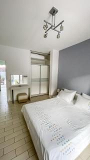 Seaside Apartments - Yenion - 7