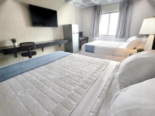 Guest Lodge - Minot - 4