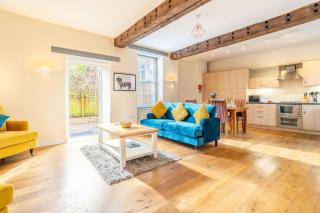 Picturesque location with Parking 2 bedroom Apartment - Norwich - 0