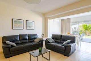 GW002 Gugel Waves Amazing Seaview & Garden Family Apartments - Nahariya - 4