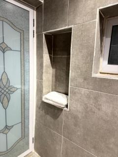 The Modern Hideaway 10km from Airport - Madina - 9