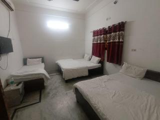 Khatu Shyam Homestay - 8