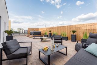 Brand New! Private Jacuzzi - Terrace - Parking - Warsaw - 4